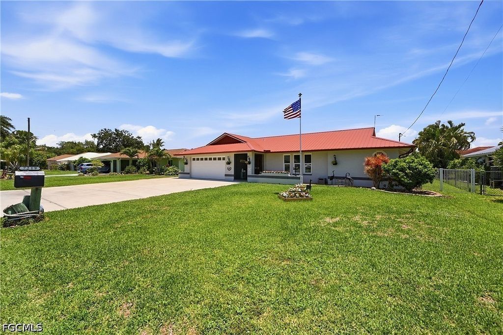 7219 Reymoor Dr, NORTH FORT MYERS