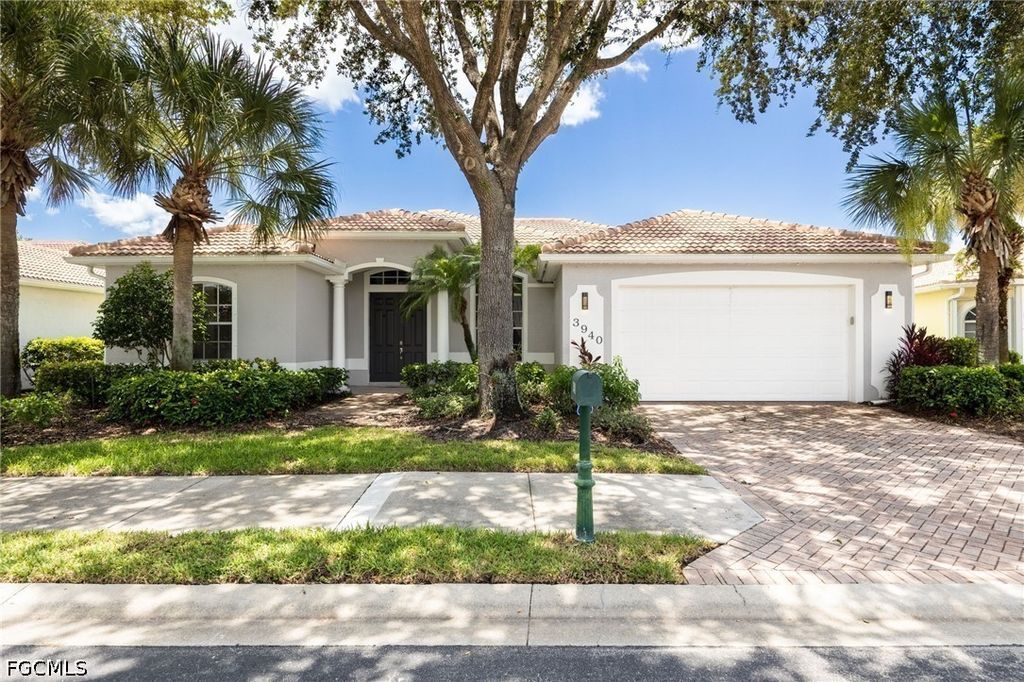 3940 Ruxton Rd, Naples