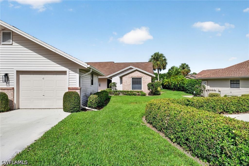 6623 Ilex Cir C, Naples
