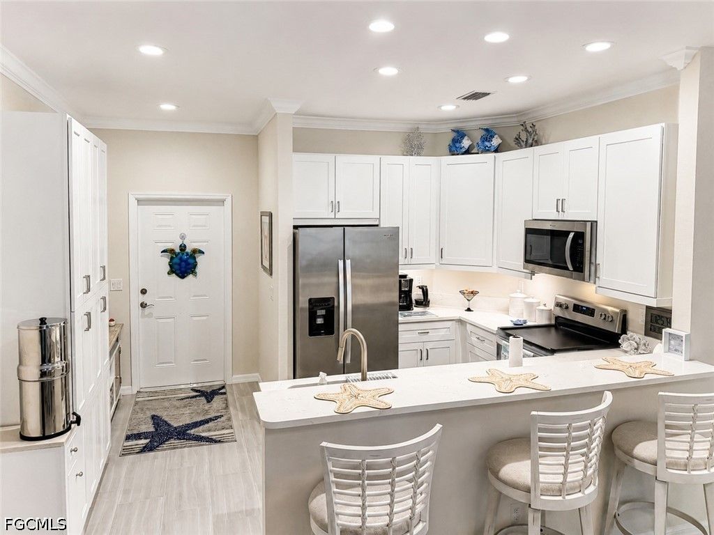 1137 Winding Pines Cir 205, Cape Coral