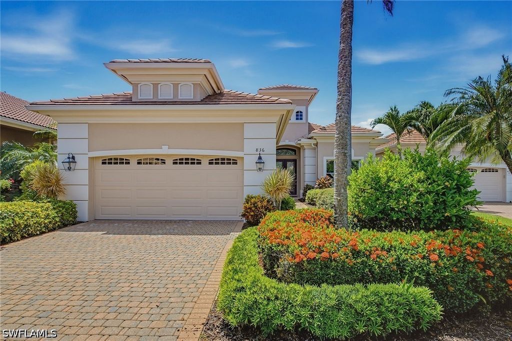 836 Villa Florenza Dr, Naples