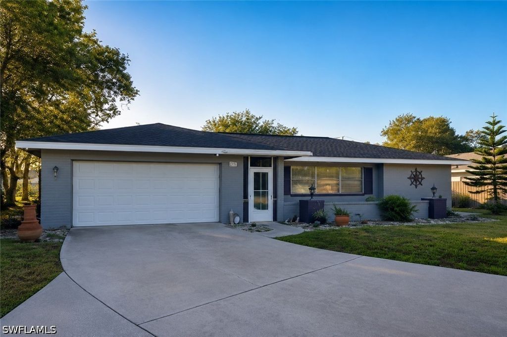 5535 Winkler Rd, Fort Myers