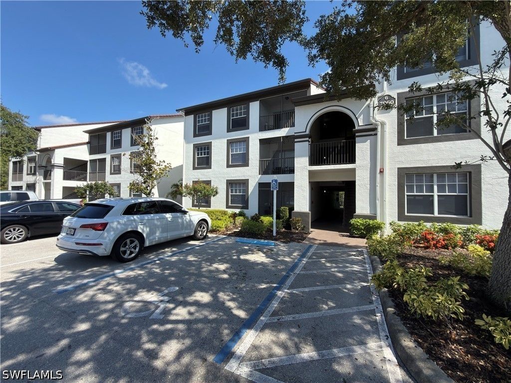 7960 Preserve Cir 624, Naples