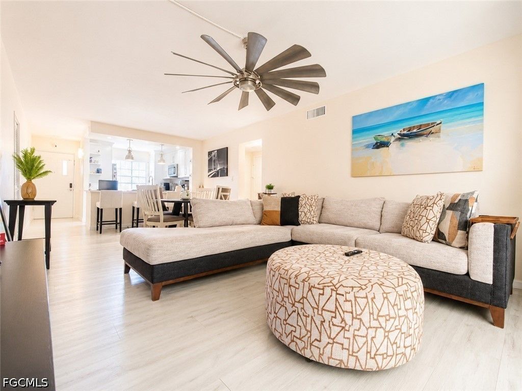 2828 Jackson St E3, FORT MYERS