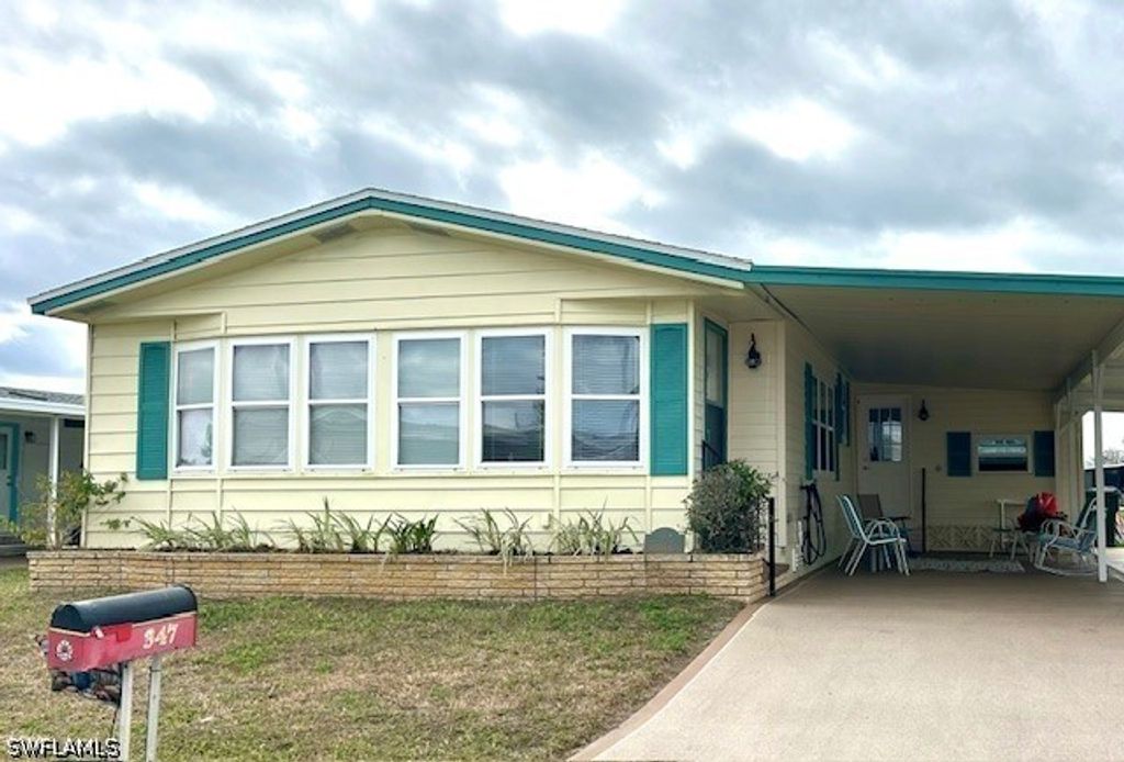 347 Mariner Dr, North Port