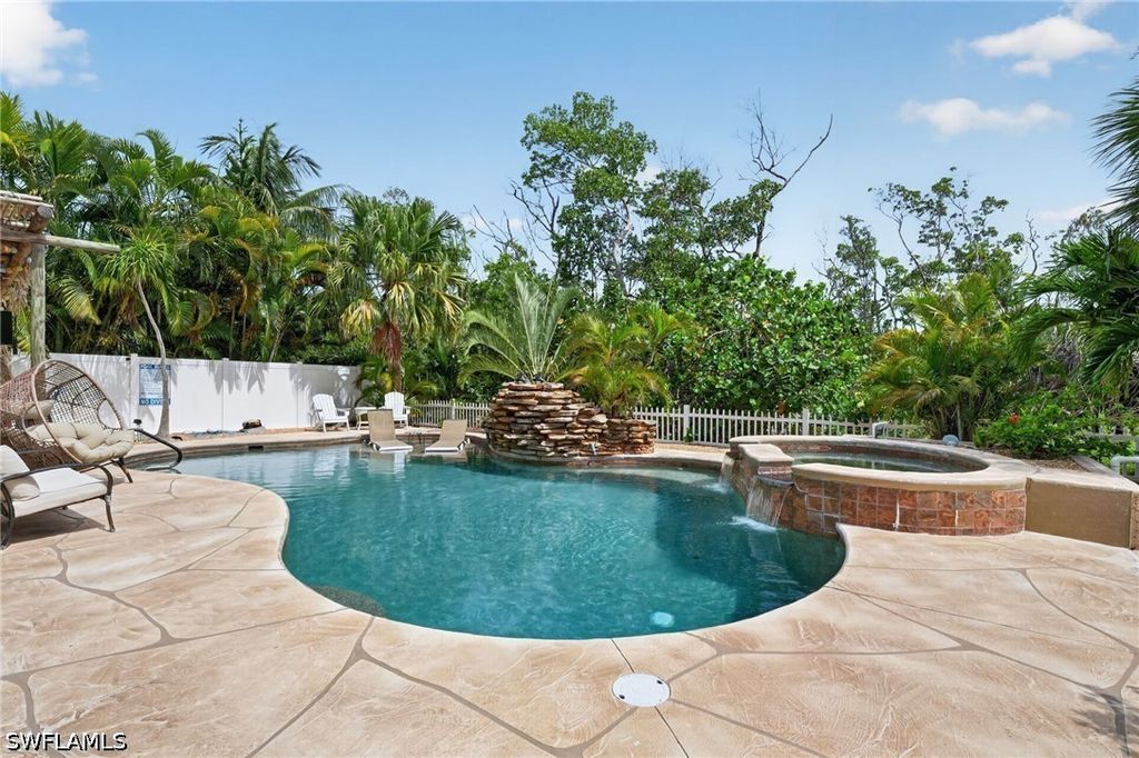 309 Donora Blvd, Fort Myers Beach