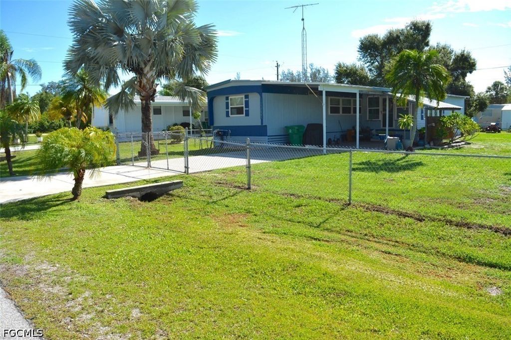 15266 Cir Dr, Punta Gorda