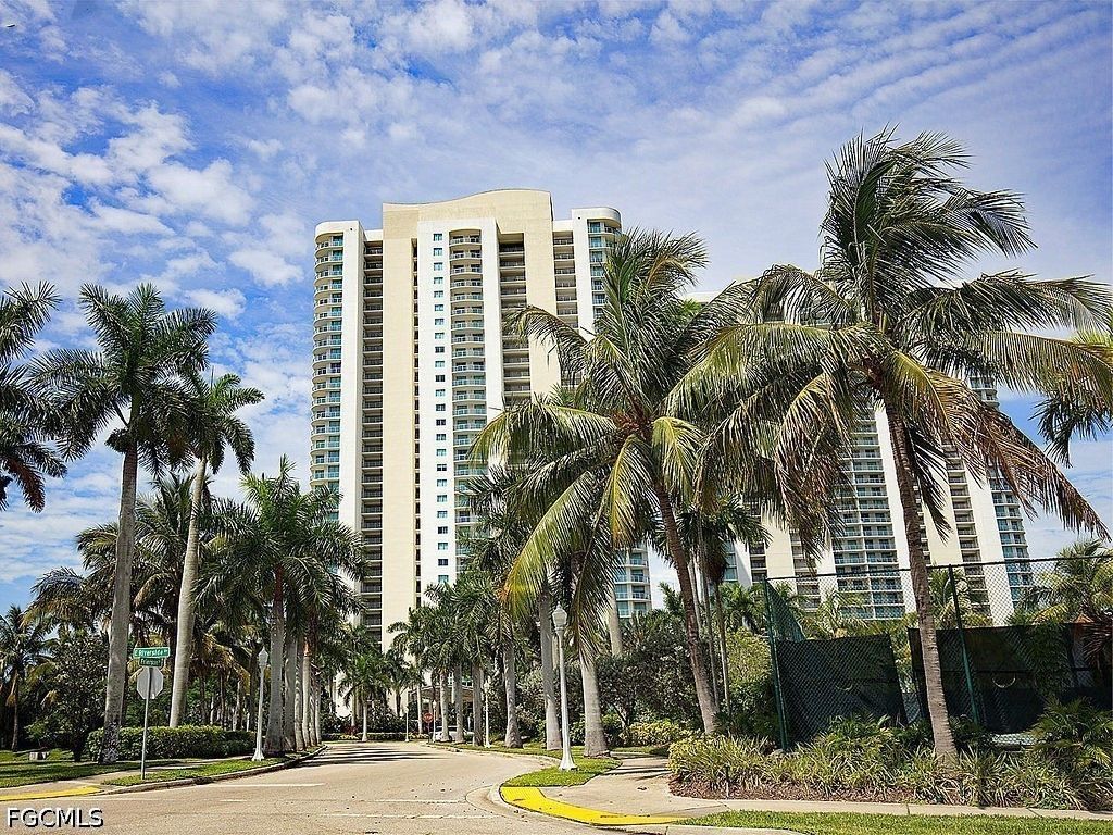 3000 Oasis Grand Blvd 505, Fort Myers