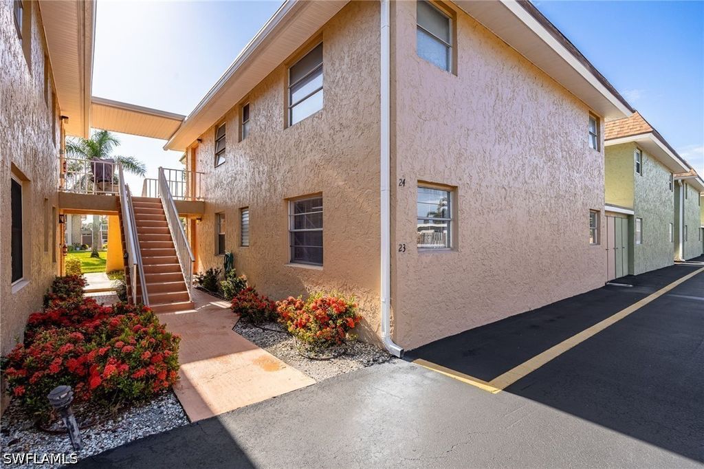 1400 Pompei Ln 23, Naples