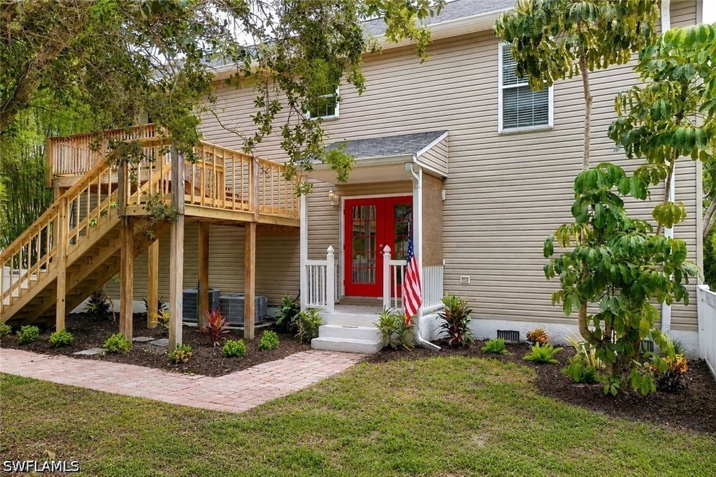 434 Leawood Cir, Naples