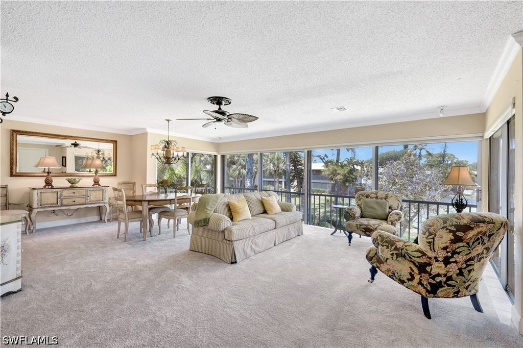 1549 Sandpiper St 42, Naples