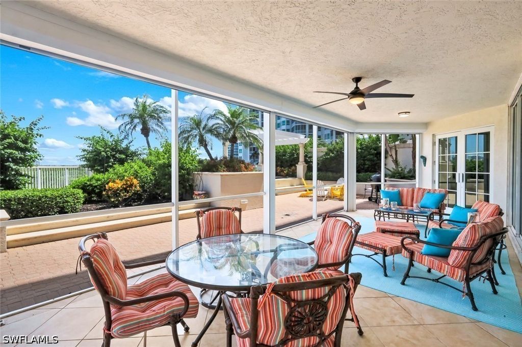 295 Grande Way T-04, Naples