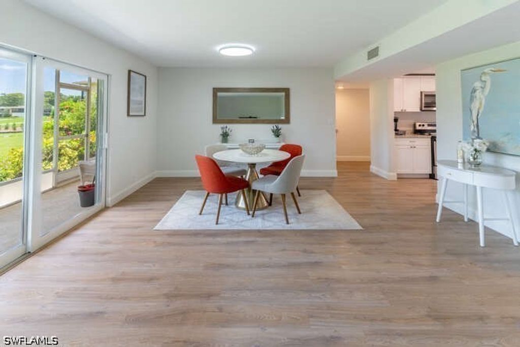 96 Glades Blvd 513, Naples
