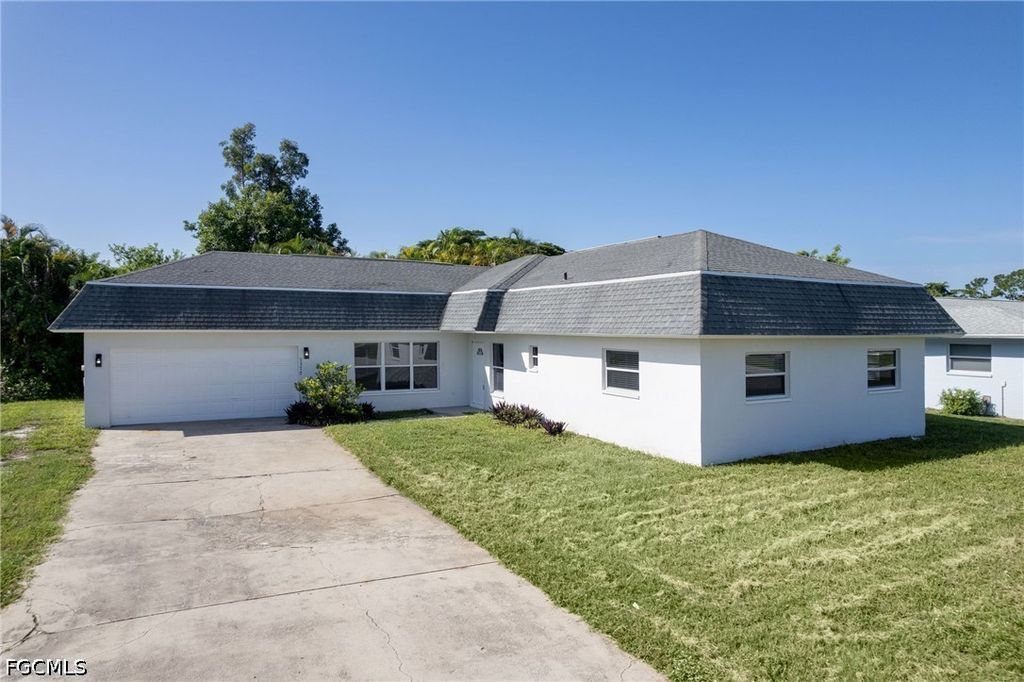 7370 Sea Island Rd, Fort Myers