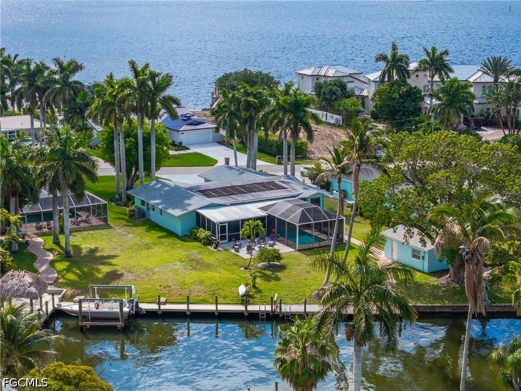 5326 Nautilus Dr, CAPE CORAL
