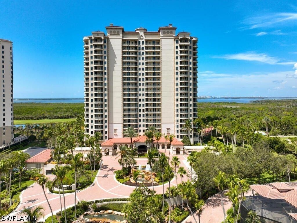 23750 Via Trevi Way 1104, Estero