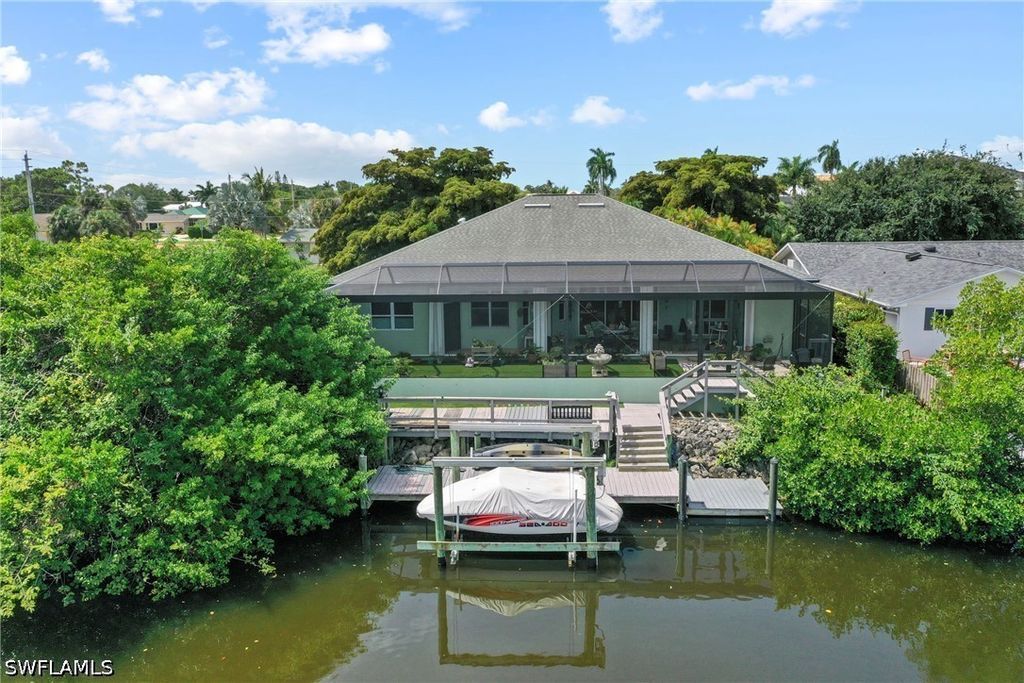 205 2nd St, Bonita Springs