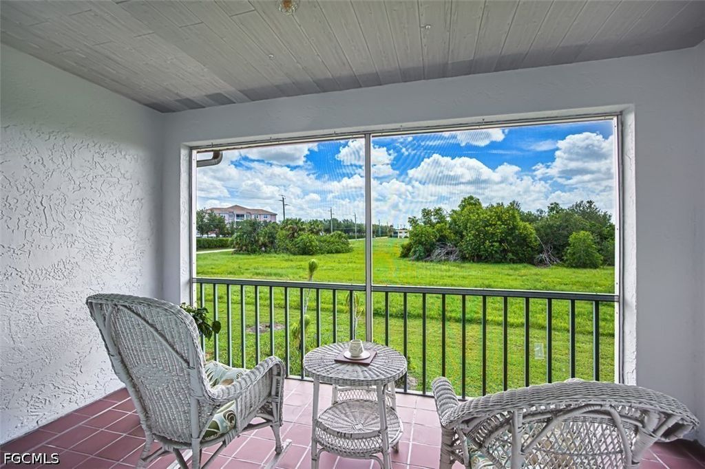 16001 Dublin Cir 203, FORT MYERS