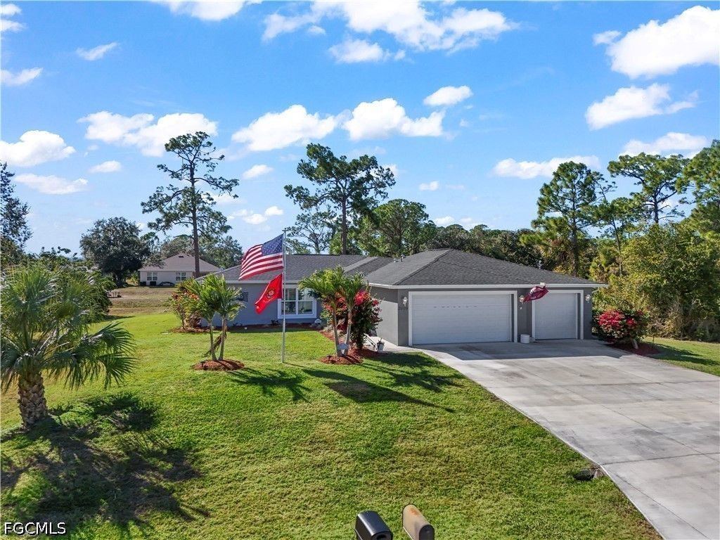 3008 Redwood Ln, Labelle