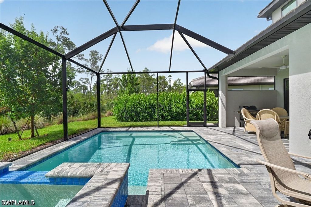 14596 Kingfisher Loop, Naples