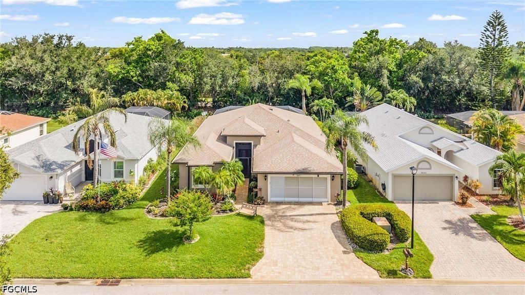 9237 Lanthorn Way, Estero