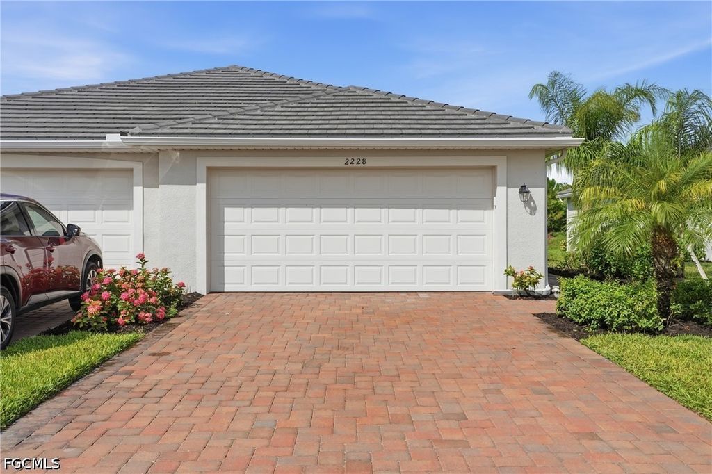 2228 Dragonfruit Way, NAPLES