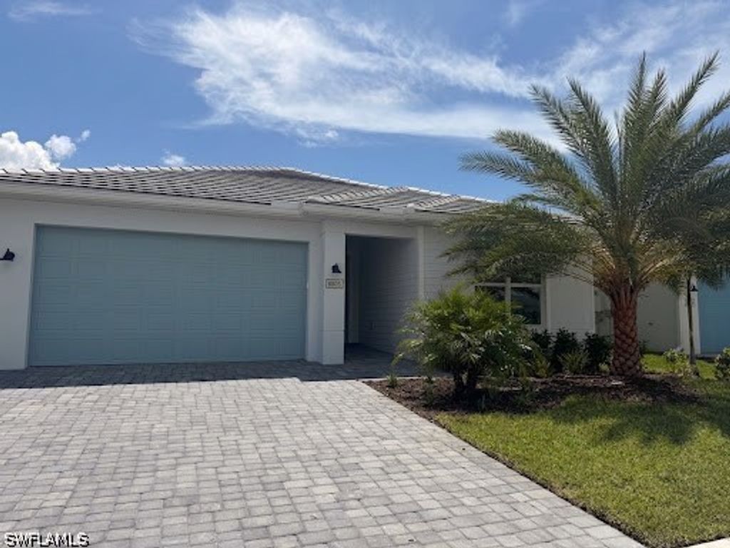 8805 Oceana Way, Naples