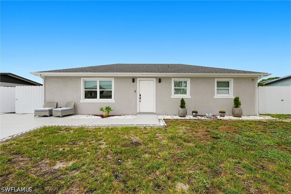 1776 Glenway Ct, FORT MYERS