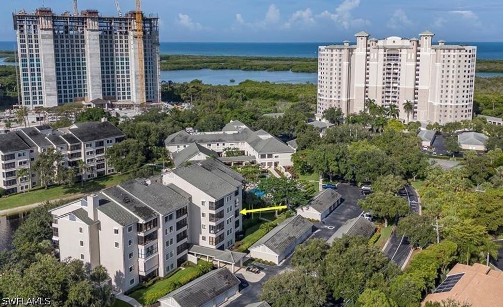 900 Arbor Lake Dr 9-307, Naples