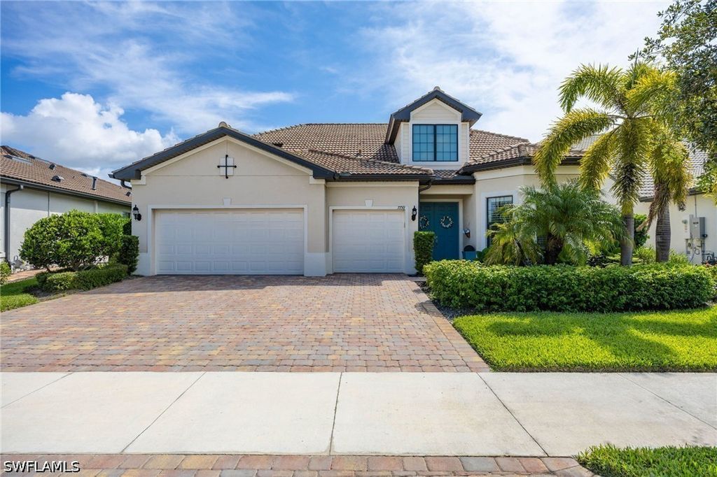 7759 Winding Cypress Dr, Naples