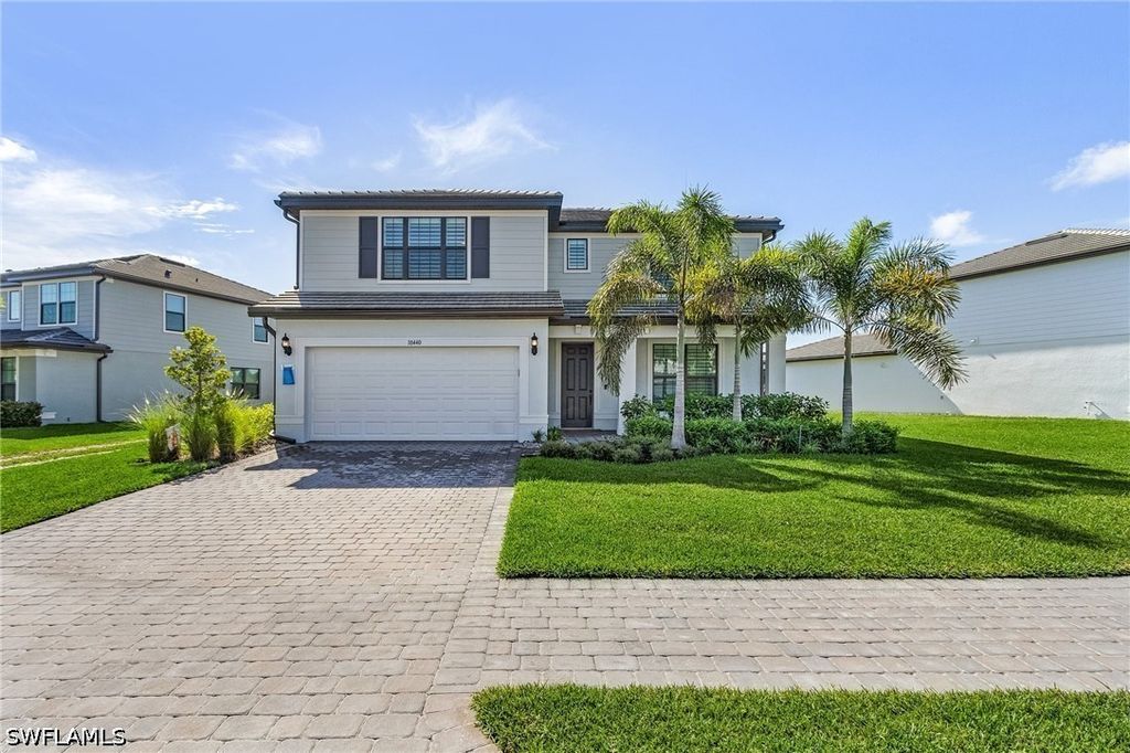 10440 Ventana Ln, Naples
