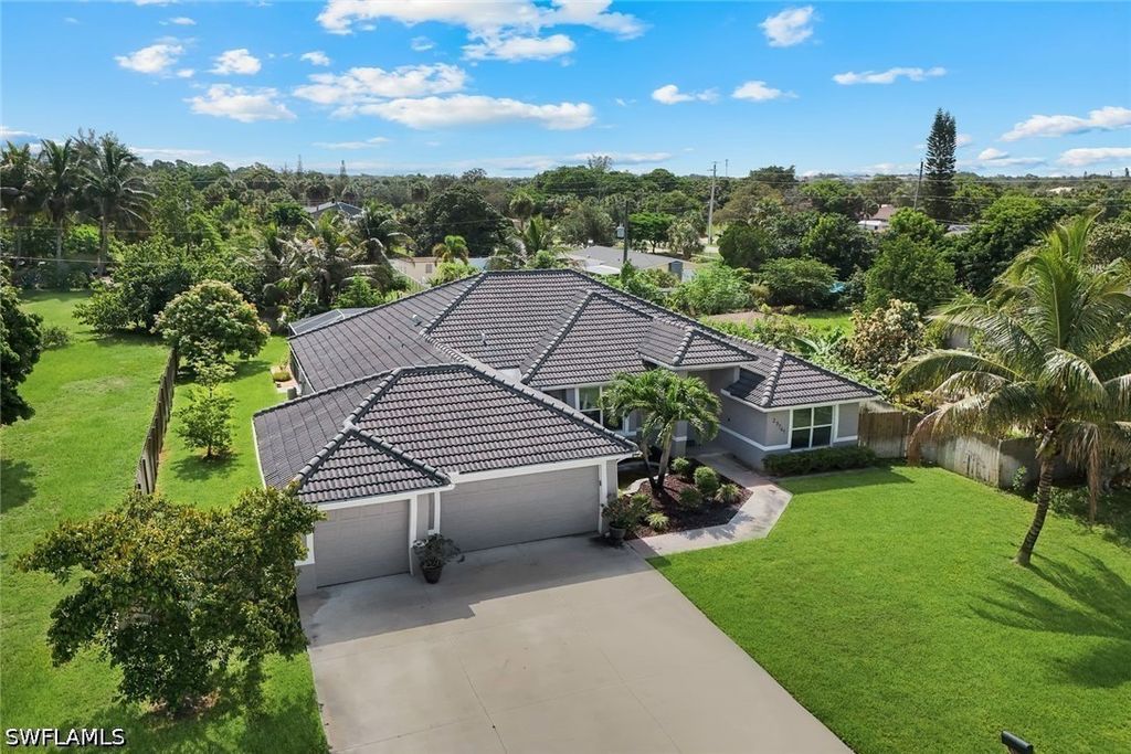 27741 S Roslin Pl, Bonita Springs
