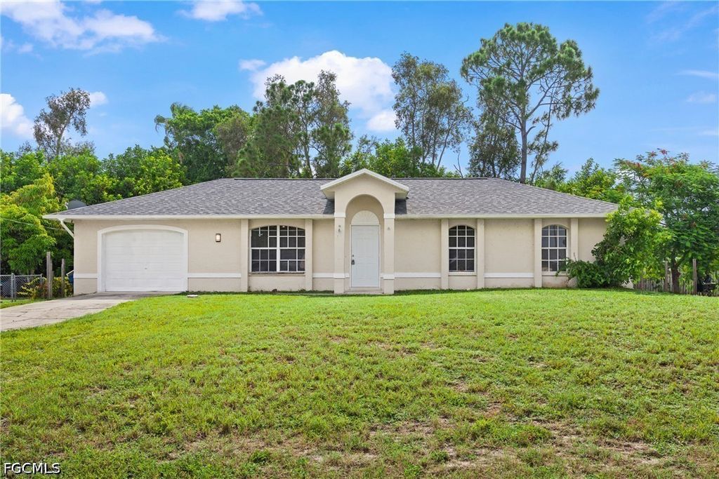 18500 Tampa Rd, FORT MYERS