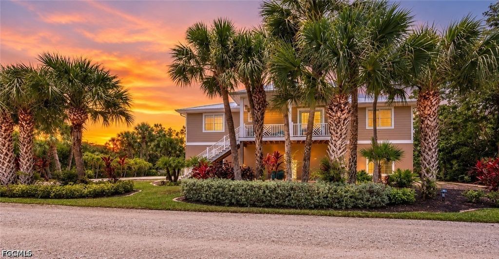 9277 Belding Dr, SANIBEL