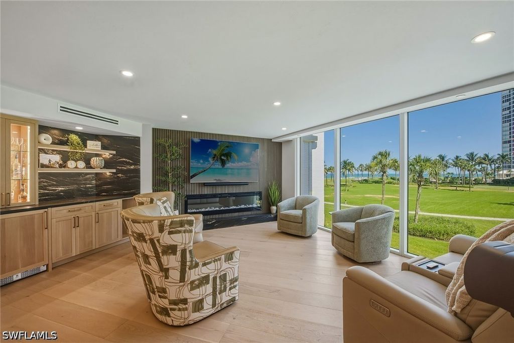 4401 Gulf Shore Blvd N B202, Naples