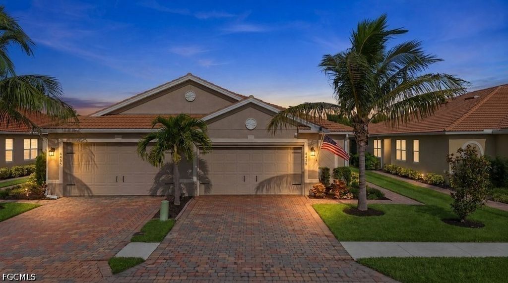 4439 Dutchess Park Rd, FORT MYERS