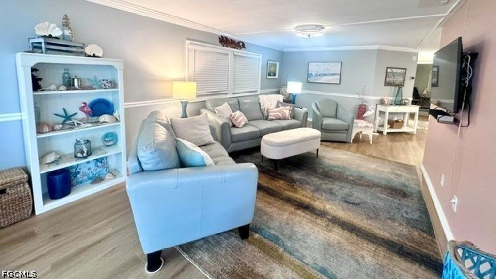 5714 Captain John Smith Loop, NORTH FORT MYERS