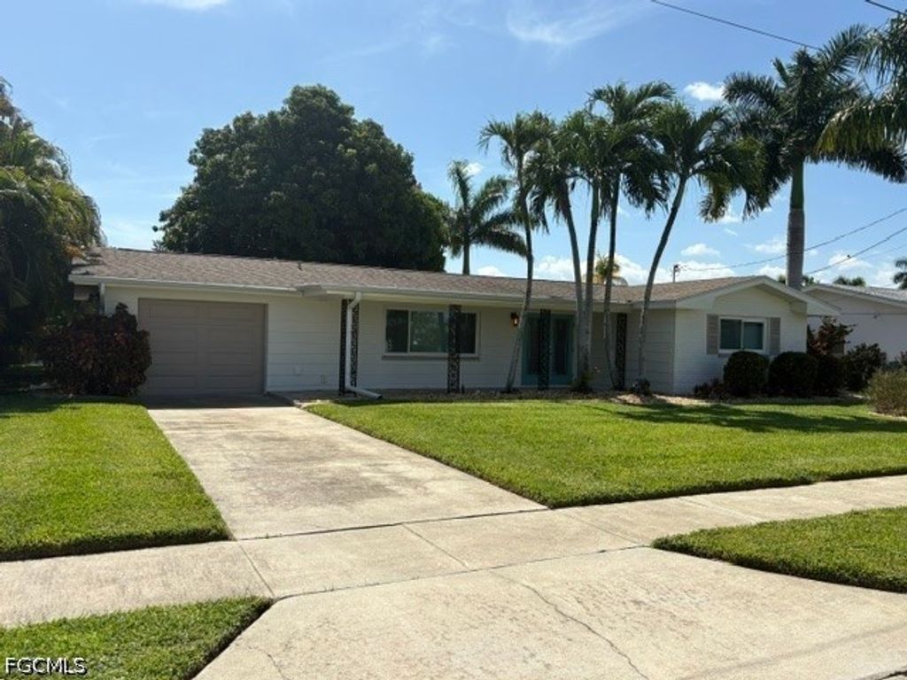 4431 N Pacific Cir, NORTH FORT MYERS