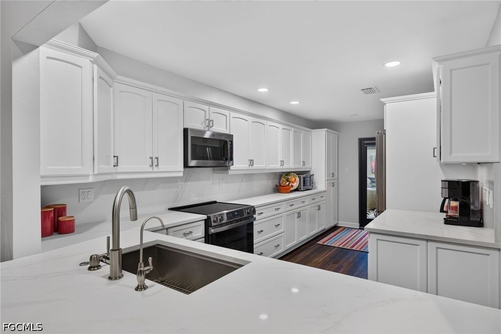4830 Springline Dr, Fort Myers