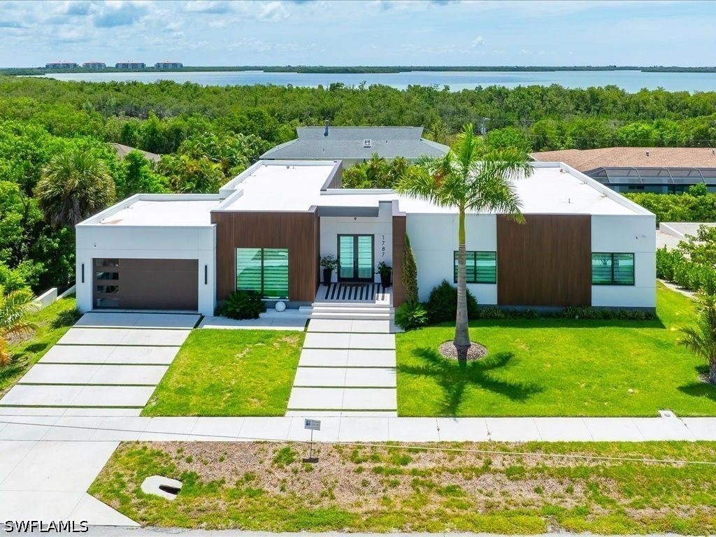 1787 Dogwood Dr, Marco Island