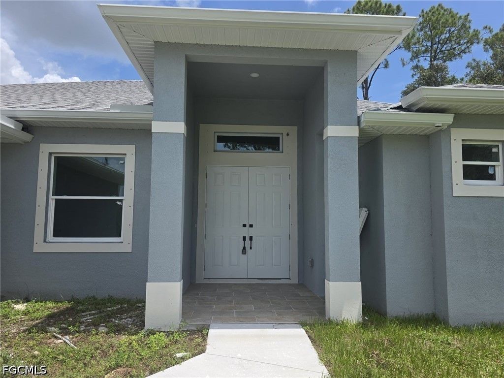 3852 Hopevale St, FORT MYERS