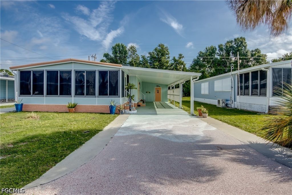 229 Shrub Ln N, NORTH FORT MYERS