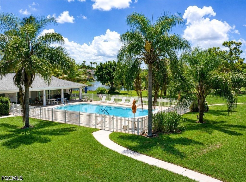1830 Brantley Rd I7, FORT MYERS