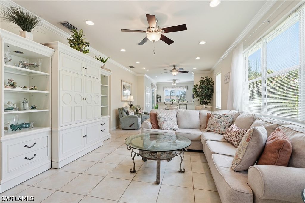 8433 Karina Ct, NAPLES