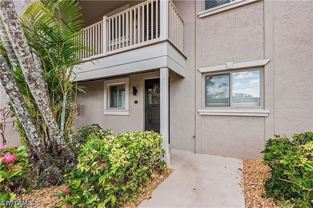 16590 Partridge Pl Rd 104, Fort Myers