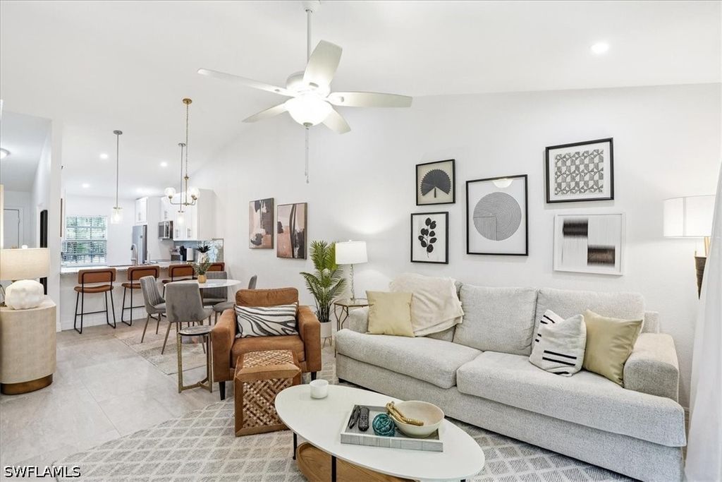 1714 Kings Lake Blvd 202, Naples