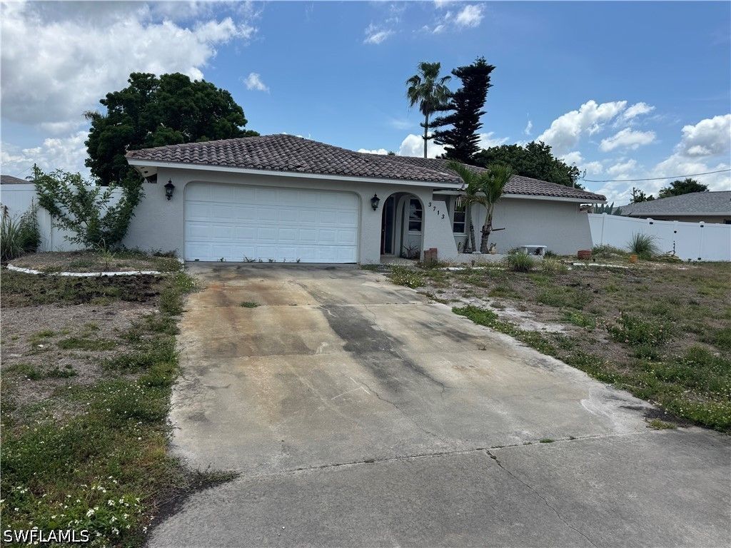 3713 Se 8th Ave, Cape Coral