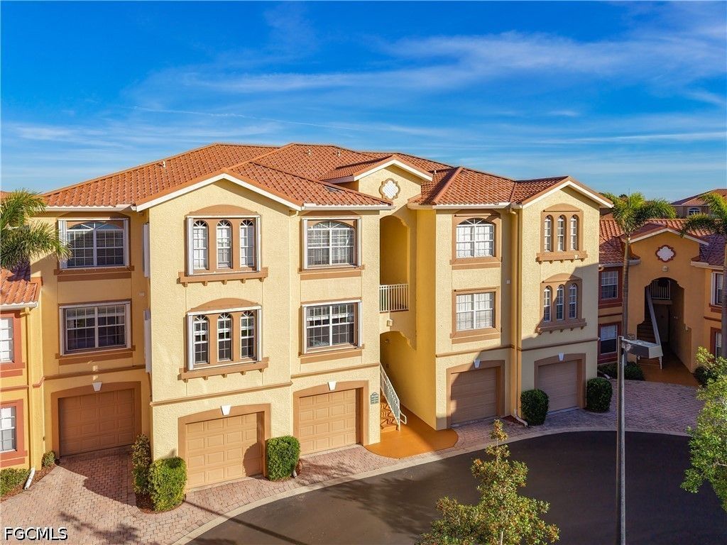 15625 Ocean Walk Cir S 208, FORT MYERS
