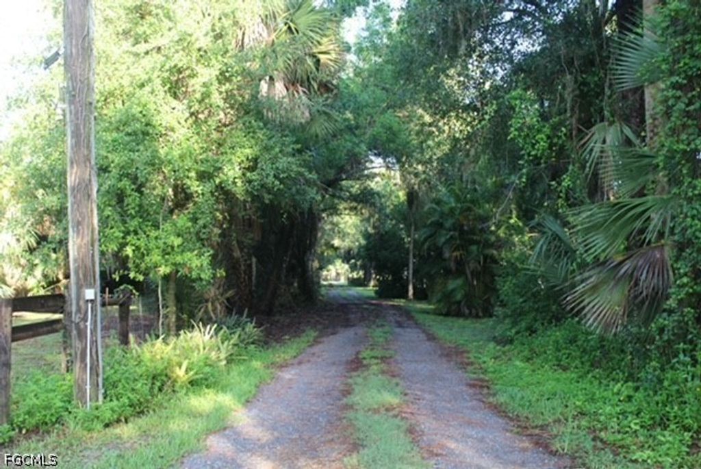 5460 Jackson Rd, FORT MYERS