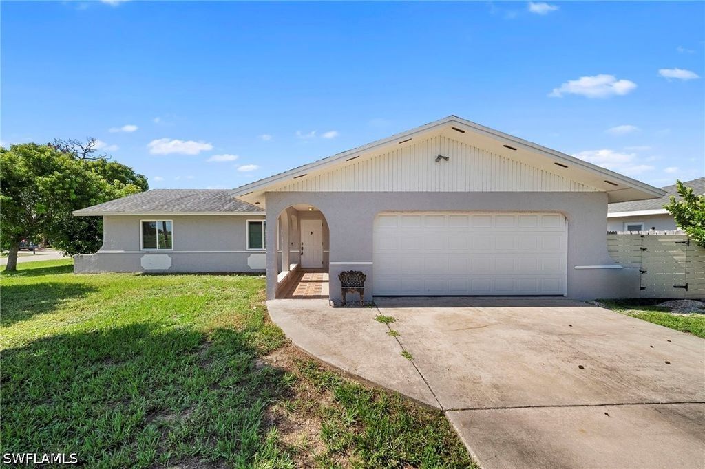 7454 Sea Island Rd, Fort Myers